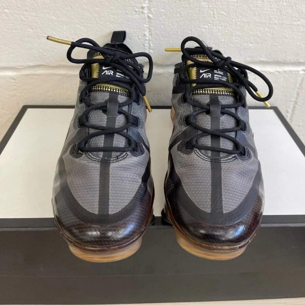 Nike Air VaporMax 2019 GS Black Metallic Gold AJ2616-004 Sneaker Youth‎ Boys 5Y